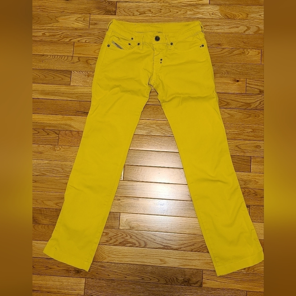 DIESEL Yellow Low Rise Straight Leg Jeans   US 26